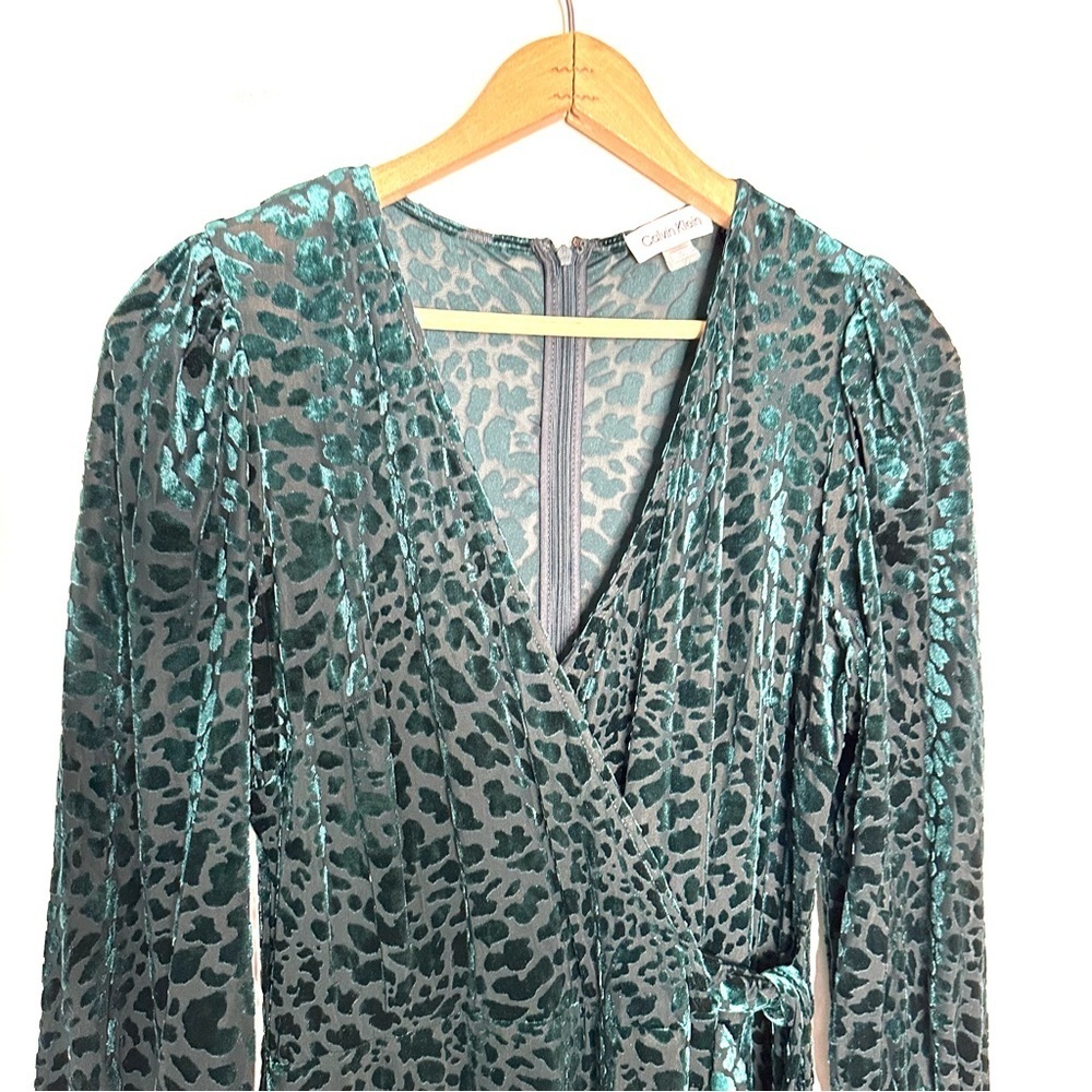 Calvin Klein | Dark Green Burnout Velvet Puff-Sleeve Dress Size 8 - Picture 7 of 12
